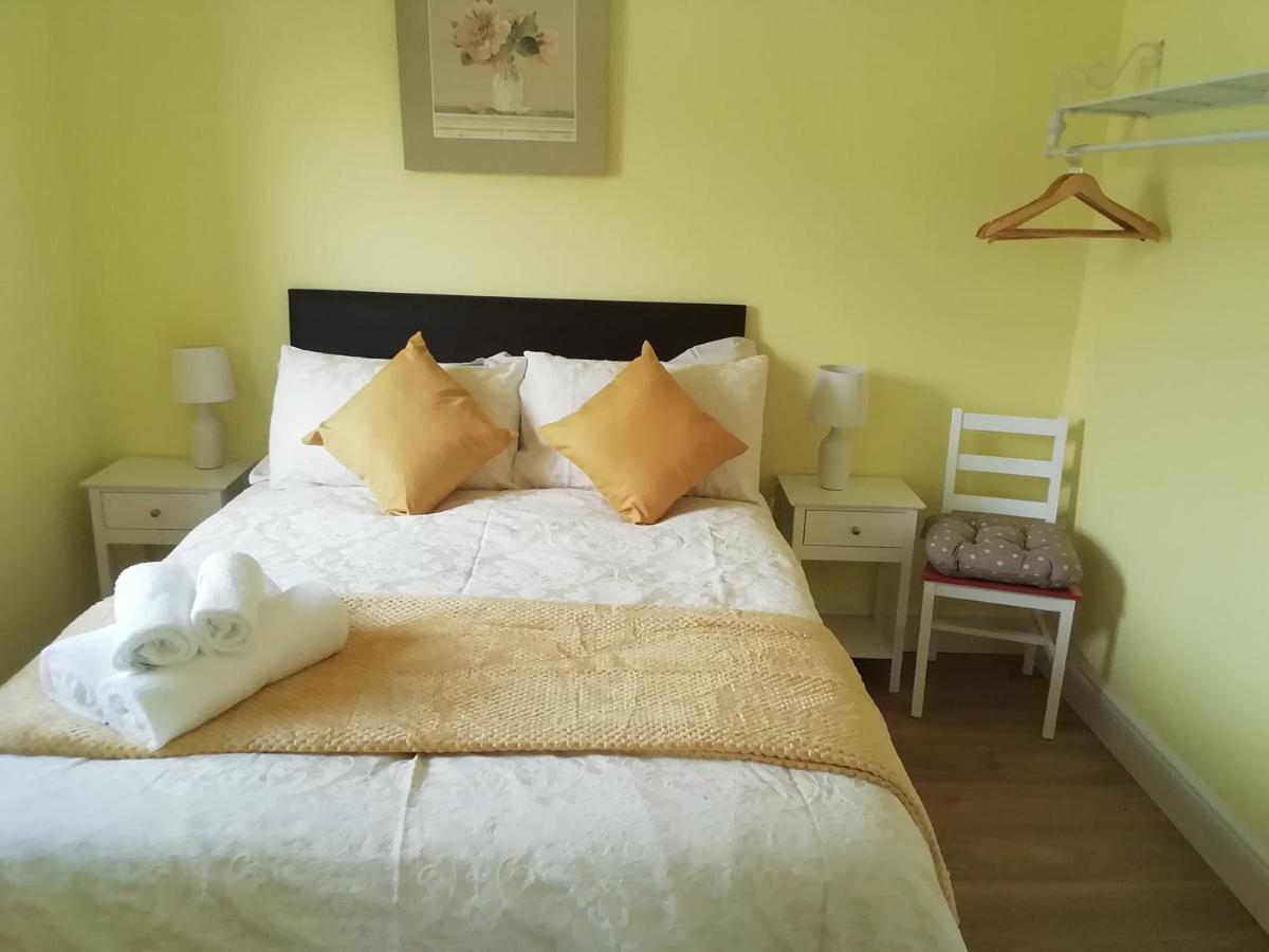 Wilma'S Guest House Dundonnell ภายนอก รูปภาพ